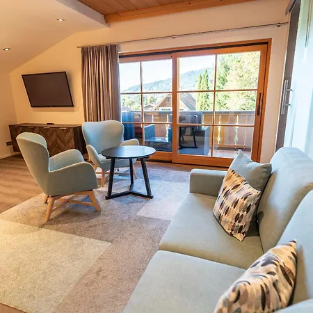 Arnika Garni Hotel 4*